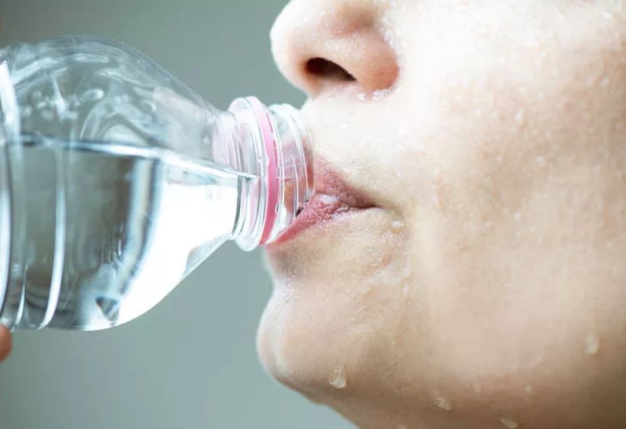 Sadece su içmeniz için 6 kritik neden